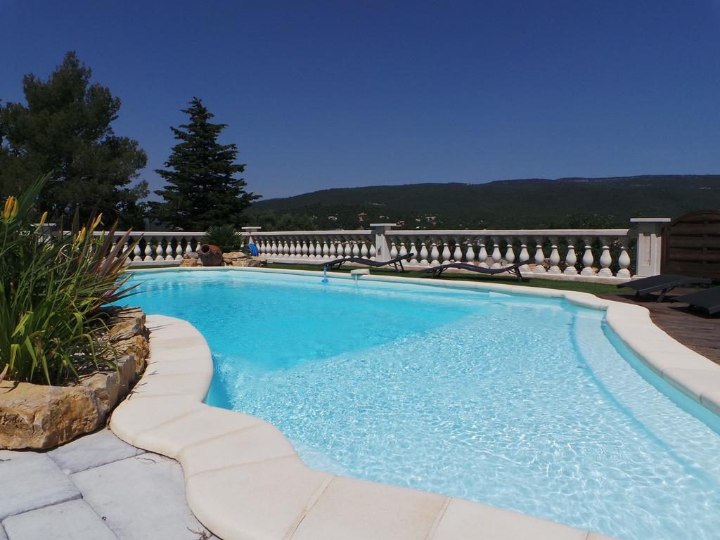 Appartement Vue Montagne Garéoult Buitenkant foto